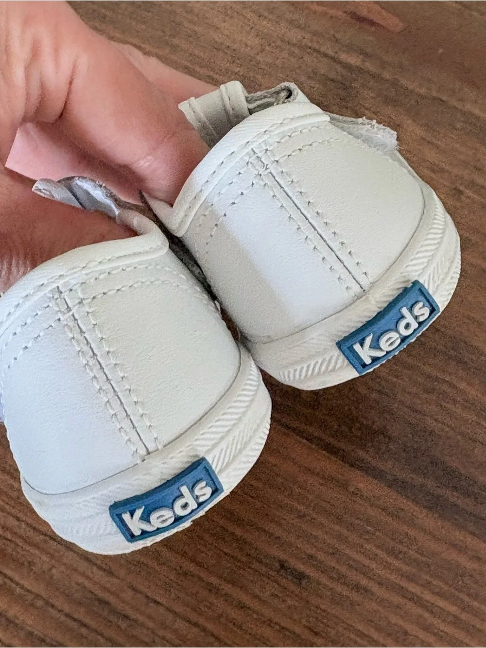 Keds Toddler Champion Toe Cap T-Strap In White Leather Size 6 Boy Girl Like New
